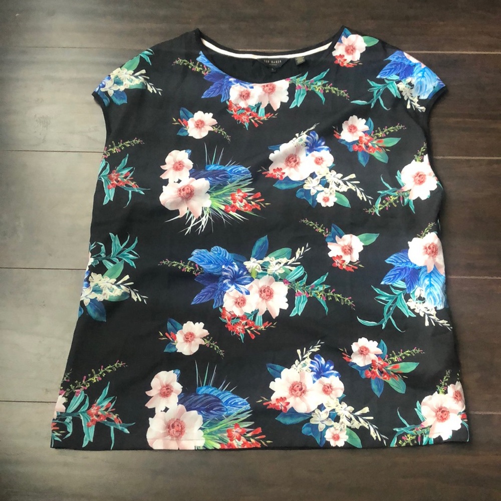 Ted Baker London | Black floral t-shirt